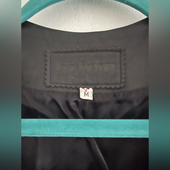 John Michael Leather Vest with Zipper - Picture 2 of 6